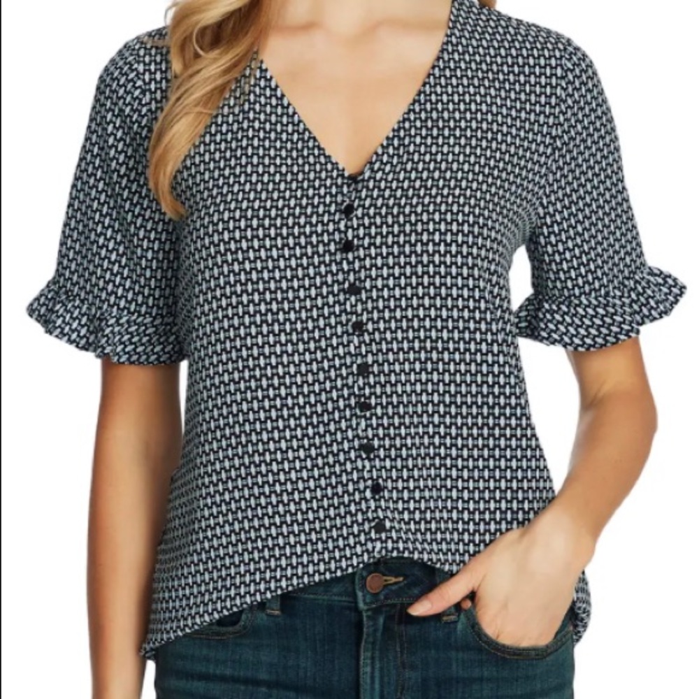 Cece Garden Geo Print Ruffle Sleeve Top